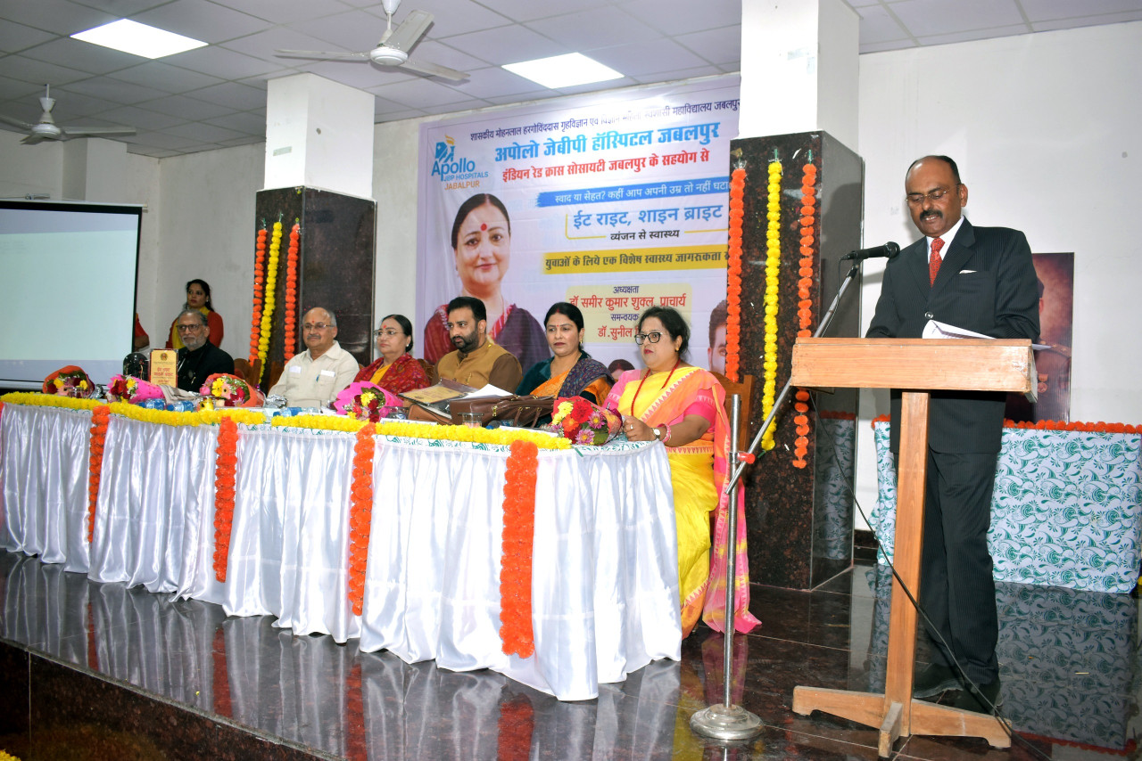 Eat Right : Shine Bright 